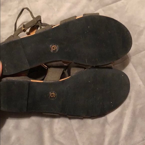 5/$25🖤 lace up sandals​ - Picture 4 of 4